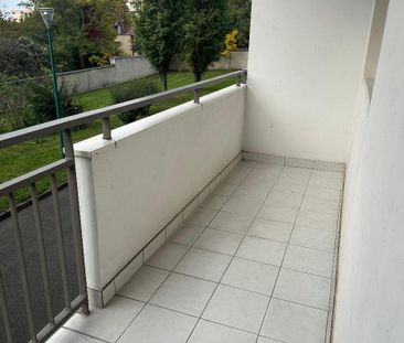 Location Appartement 4 pièces 74m² CALUIRE ET CUIRE 69300 - Photo 6
