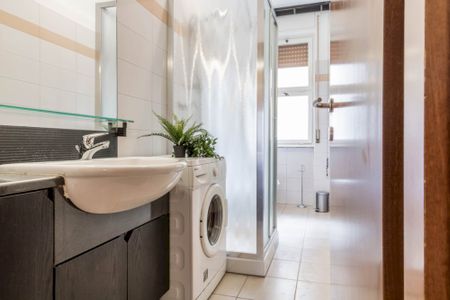 Wonderful single room in Via Renato Fucini - Photo 2