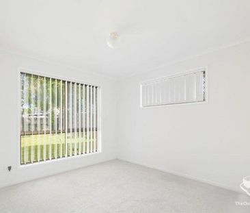 Moderna and comfortable 3 Bedroom gardening included - Photo 2