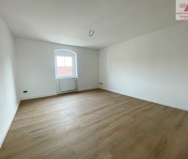 Erstbezug nach Komplettsanierung – 3-Raum-Wohnung mit Balkon auf de... - Foto 1