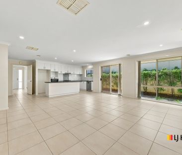 Easy Care Family Living in MacGregor - Photo 2