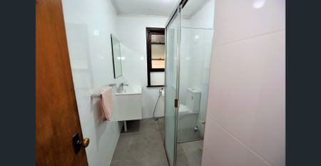 Prime Westmead Location – Spacious Home with Unit-Style Convenience - Photo 3
