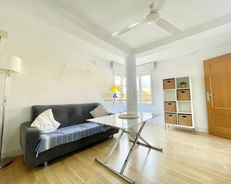 1 BEDROOM APARTMENT - ELCHE - Photo 3