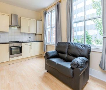 2 bedroom flat to rent - Photo 4