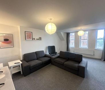 3 bedroom apartment to rent - Photo 4