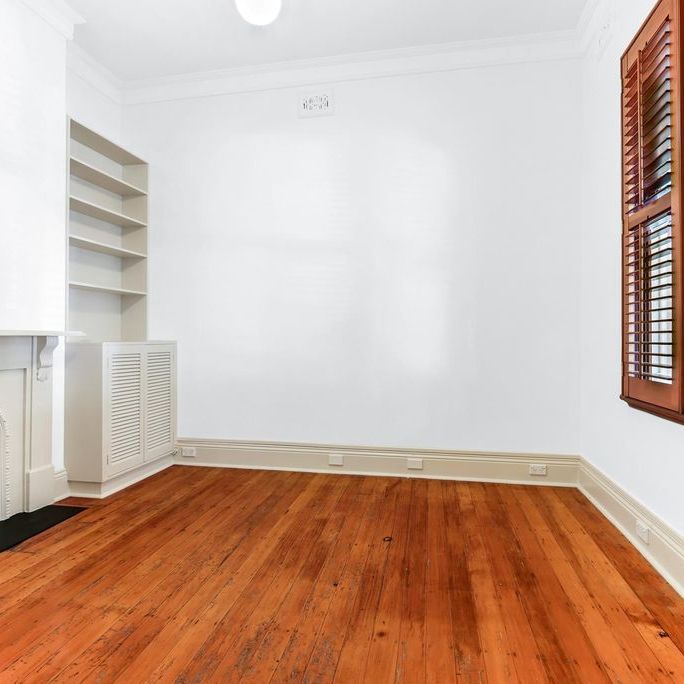 Spacious Victorian Terrace With Stunning Views & Prime Paddington Location - Photo 1