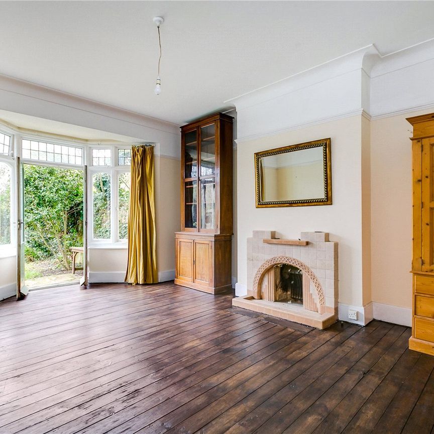 Woodbourne Avenue, SW16, London - Photo 1