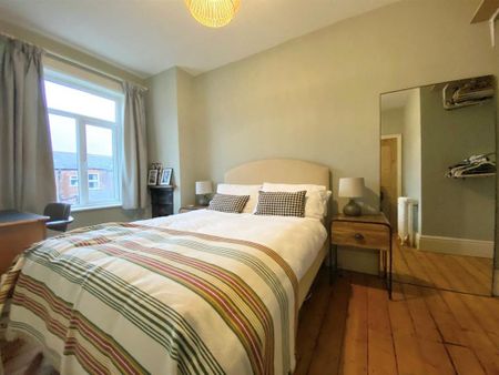 2 bedroom terraced house to rent - Photo 4