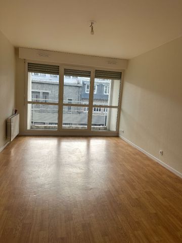 Location Appartement 2 pièces 45m² - Photo 2