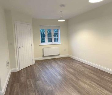 Field View, Brackley, NN13 - Photo 2