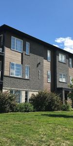 Grand 4.5 à Granby disponible le 1er juillet 2026 au rez de chausse - Photo 4