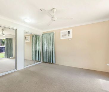 2 Wallace Circuit, Kirwan. - Photo 4