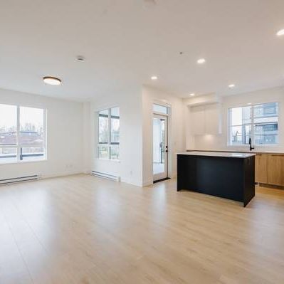 Brand New 2 Bed, 2 Bath Condo for Rent – Hayer Town Centre - Photo 1