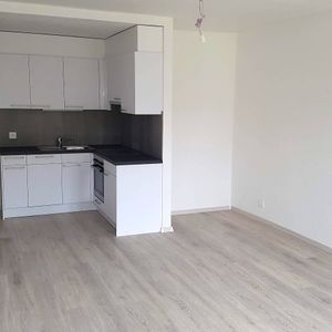 Joli studio au 2ème étage situé au coeur de Boudry - Photo 2