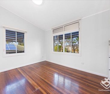 FULLY RENOVATED FAMILY HOME WITH DECKING - Photo 3