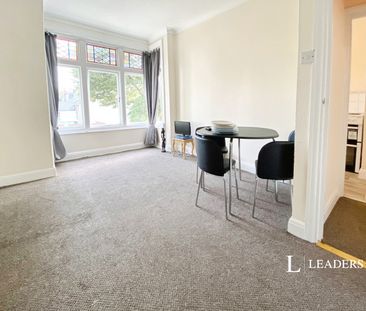 1 bedroom apartment to rent Ash Grove, Worthing, BN11 - Photo 2