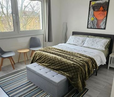 Room in a Shared Flat, Mortimer House, W11 - Photo 5