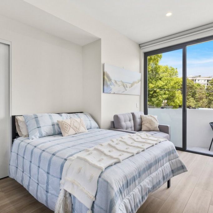 Furnished Studio Apartment - UTILITIES INCLUDED - Photo 1