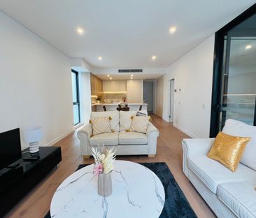 Fully Furnished 2 Bed 2 Bath 1 Car in Prime Macquarie Park Location - Photo 5