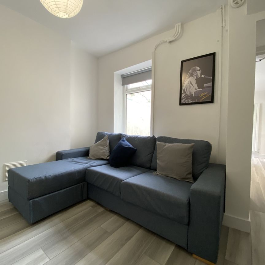 Rhymney Street, Cathays - Photo 1