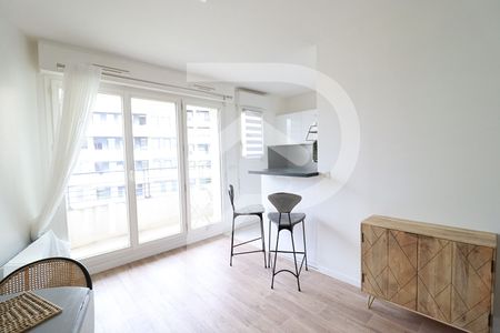 À COURBEVOIE À louer Appartement 1 pièce 26 m2 Loyer 900,00 €/mois charges comprises * - Photo 2