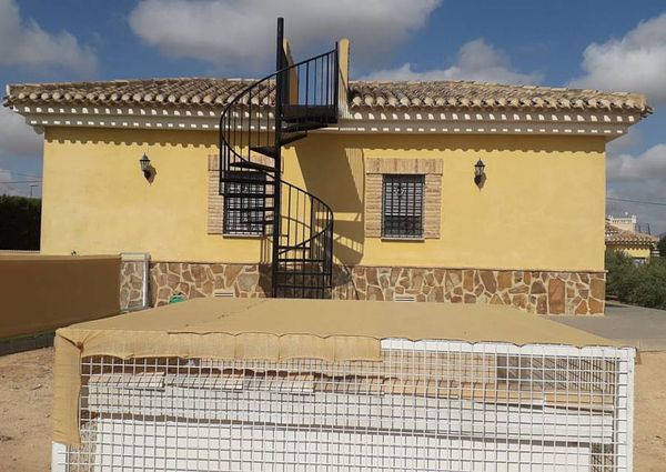 Independent villa with private pool for long-term rental in CORVERA, MURCIA