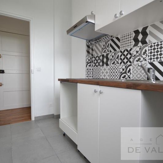 Location Appartement 1 pièce 28m² RUEIL MALMAISON 92500 - Photo 1