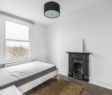 Lavender Hill, London, SW11 - Photo 4