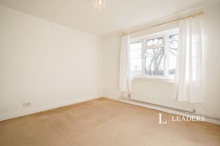 2 bedroom maisonette to rent The Lawns, Mount Pleasant, St Albans, AL3 - Photo 3