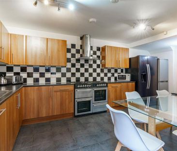 1 bedroom in a house share to rent - Photo 6