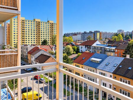 Pronájem bytu 1+kk 38 m2 - Fotografie 3