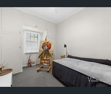 Quirky & Quaint - Photo 5