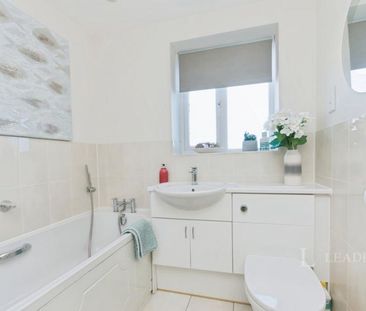 2 bedroom apartment to rent San Diego Way, Eastbourne, East Sussex,... - Photo 6