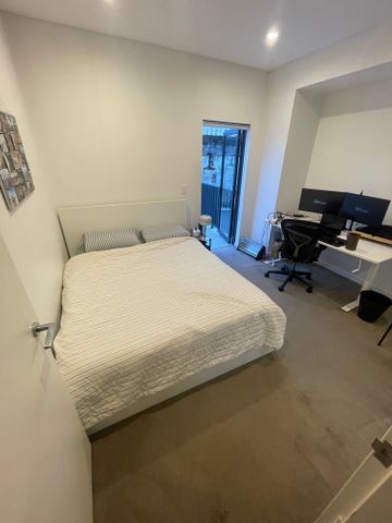 Redfern - Photo 5