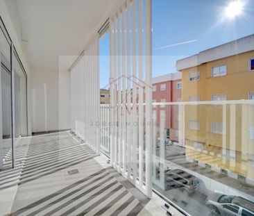 4 room luxury Apartment for rent in Sao Joao do Estoril, Cascais e ... - Photo 4