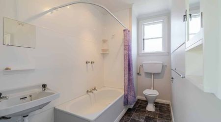 Cute, cosy & compact! - Photo 3