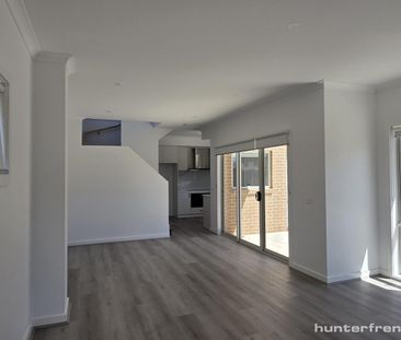 BRAND NEW TOWNHOUSE - Photo 2
