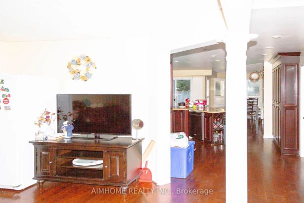 Detached Home For Lease | N9255063 - Photo 1