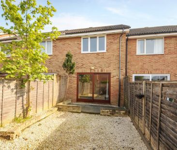 2 bedroom terraced house to rent - Photo 4