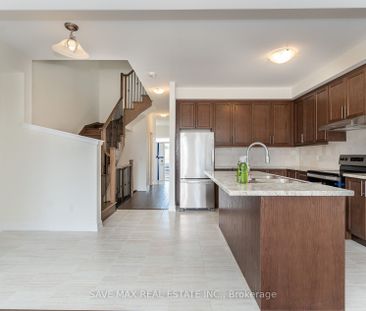 For Lease - 1082 Thompson Drive, Oshawa, Ontario - Photo 2