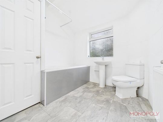 2 bedroom terraced house to rent - Photo 1