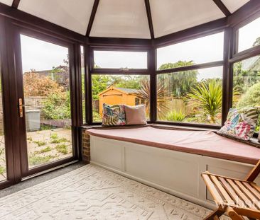 4 bedroom detached house to rent - Photo 2