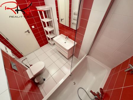 Pronájem bytu 2+kk 59 m2 - Fotografie 2