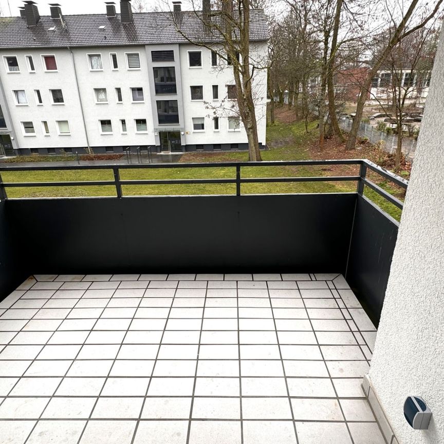 *** Wir modernisieren für Sie! Geräumiger Balkon inklusive! *** - Foto 1