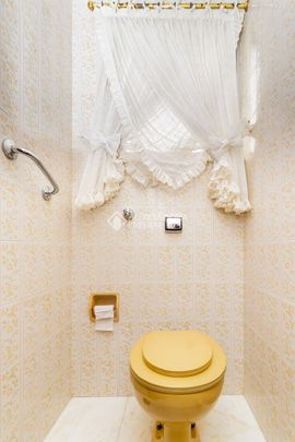 Apartamento com 3 quartos e 195m² para alugar em Menino Deus, Porto Alegre. - Photo 1