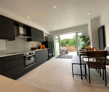 1 bedroom in a house share to rent - Photo 3