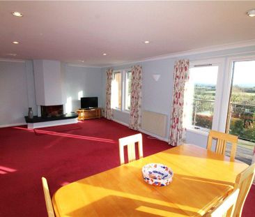 5 bedroom detached house to rent - Photo 2