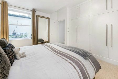 Queen's Gate, South Kensington, SW7 - Photo 4