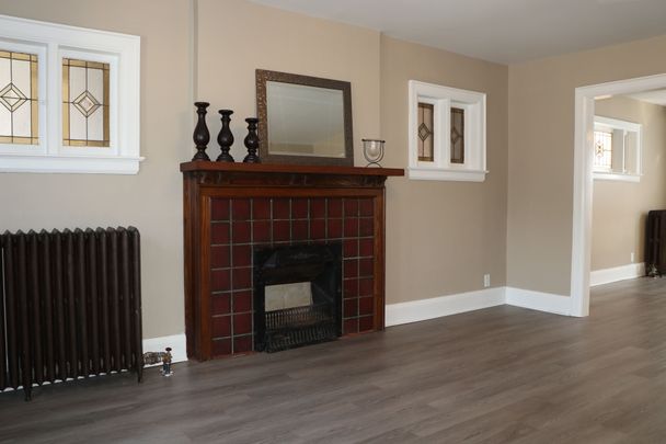 For Lease - 207 Oakwood Avenue, Toronto, Ontario - Photo 1