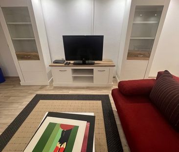 Schöne, modern möblierte Wohnung - Photo 5